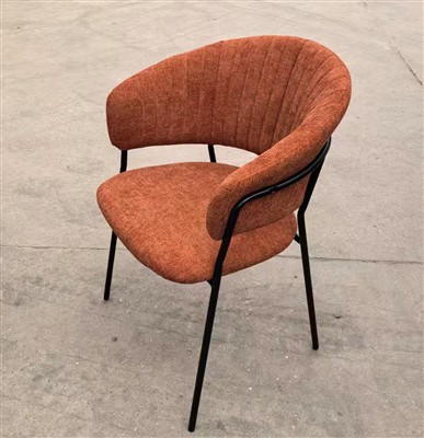 Πορτοκαλί έπιπλα Βελτιώνουν τη γεύση του σπιτιού σας